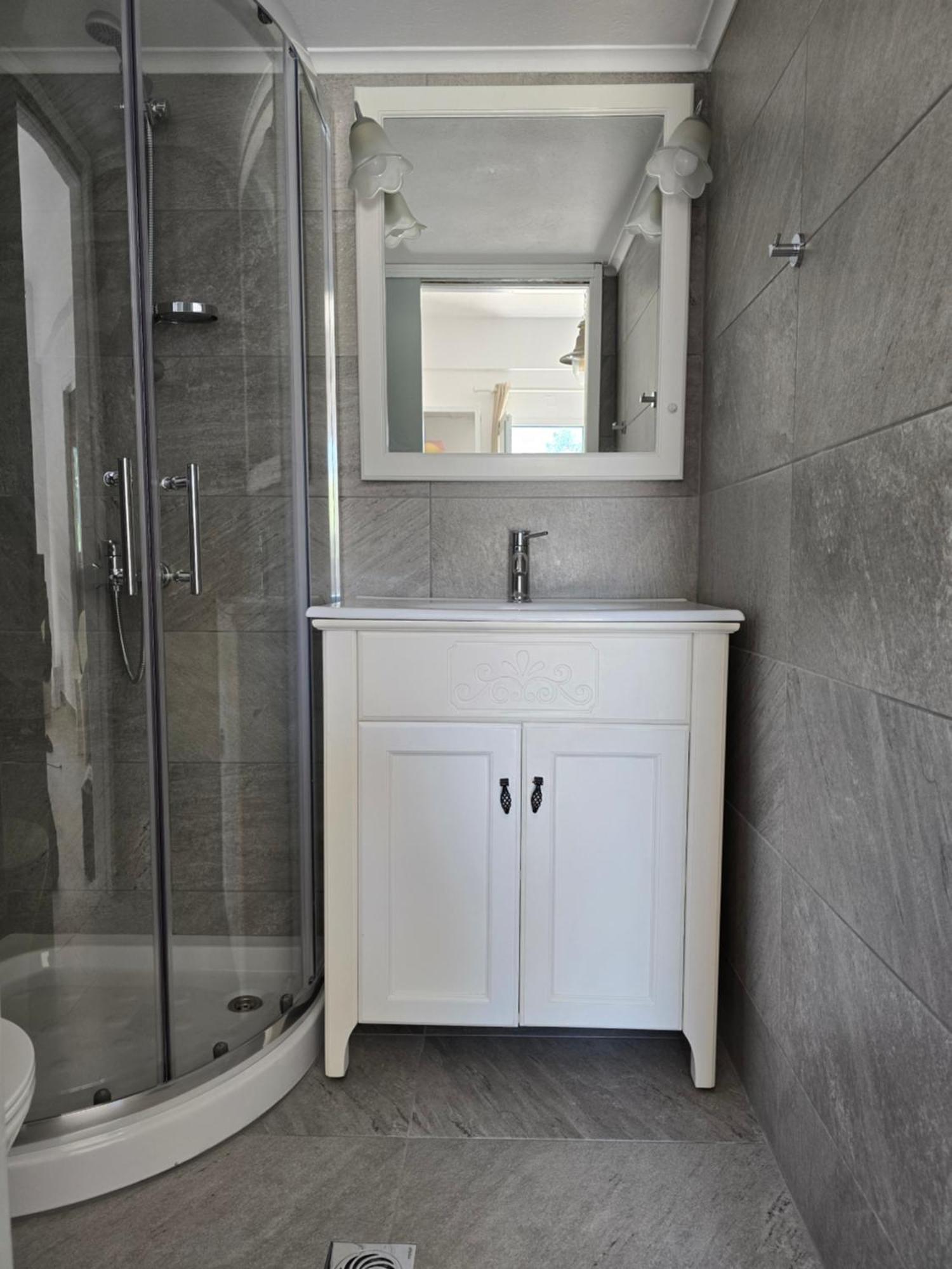 Koukouapartments & Suites วาธี ภายนอก รูปภาพ