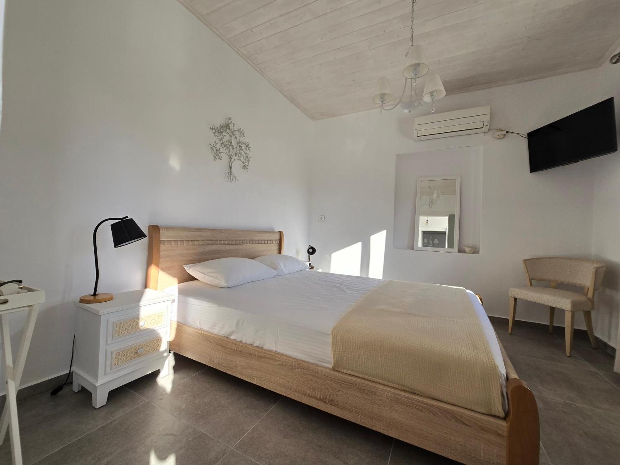 Koukouapartments & Suites วาธี ภายนอก รูปภาพ